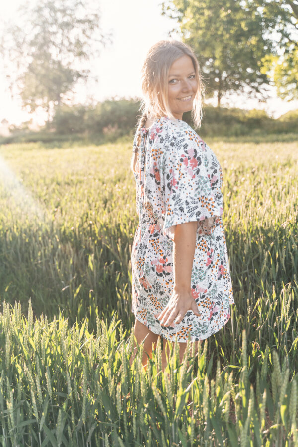 Kleid-Split-52 Kleid-Split-52
