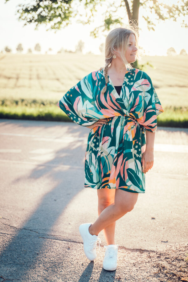 Kleid-Split-88 Kleid-Split-88