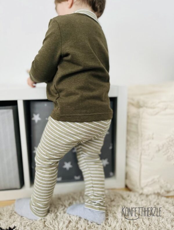 Konfetiherzle_Pullovrmiteinsatz_Leggings7 Kopie Konfetiherzle_Pullovrmiteinsatz_Leggings7 Kopie