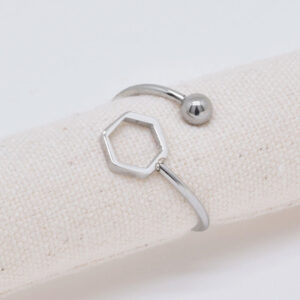 geometrischer Ring Hexagon in Silber